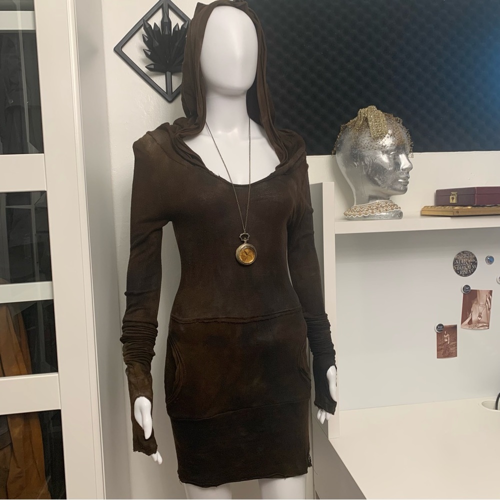 Wildhorse Apparel marbled brown hemp 
Hand Dyed Stretch Thermal Hooded Tunic
